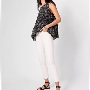 BANANA REPUBLIC Black & White Pleated Polka Dot Sleeveless Blouse. Size XL